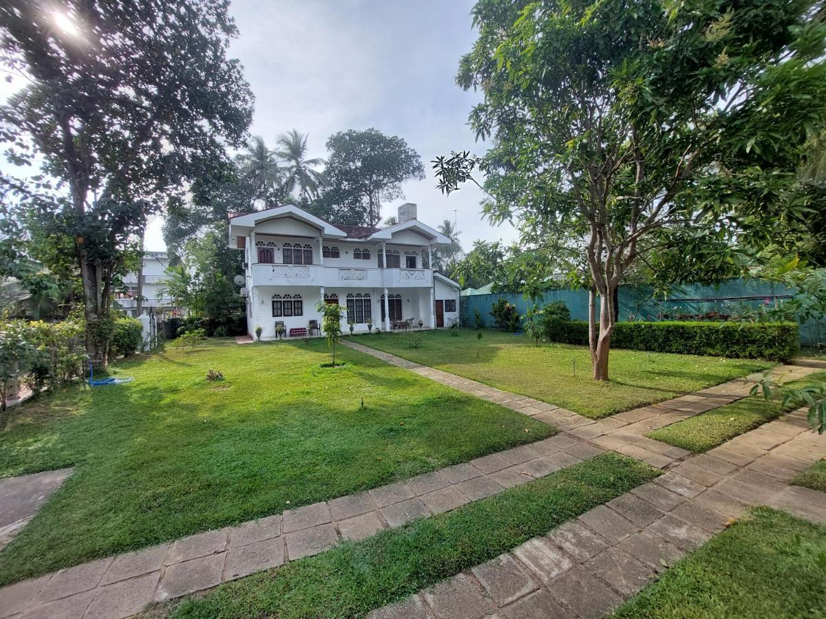 Gudsmith Home Negombo Exterior photo