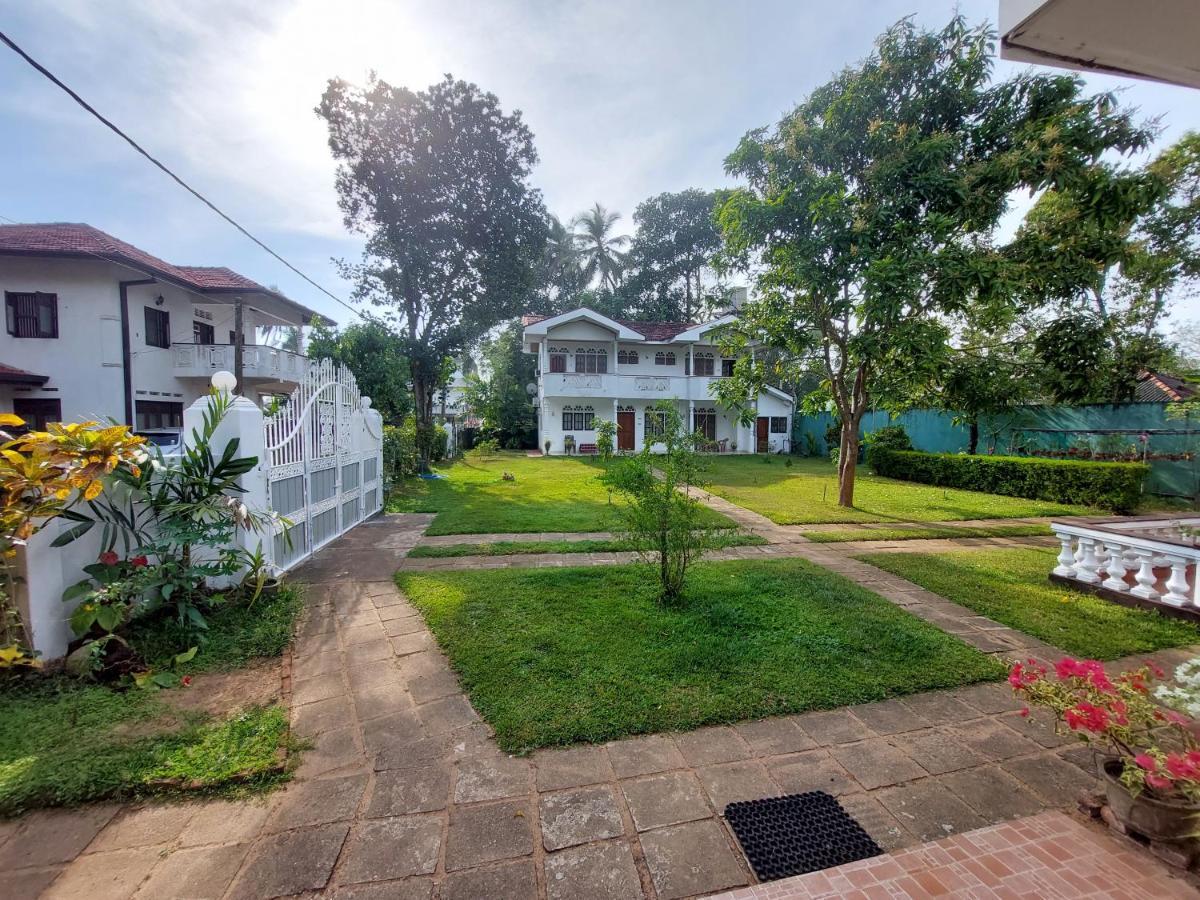 Gudsmith Home Negombo Exterior photo